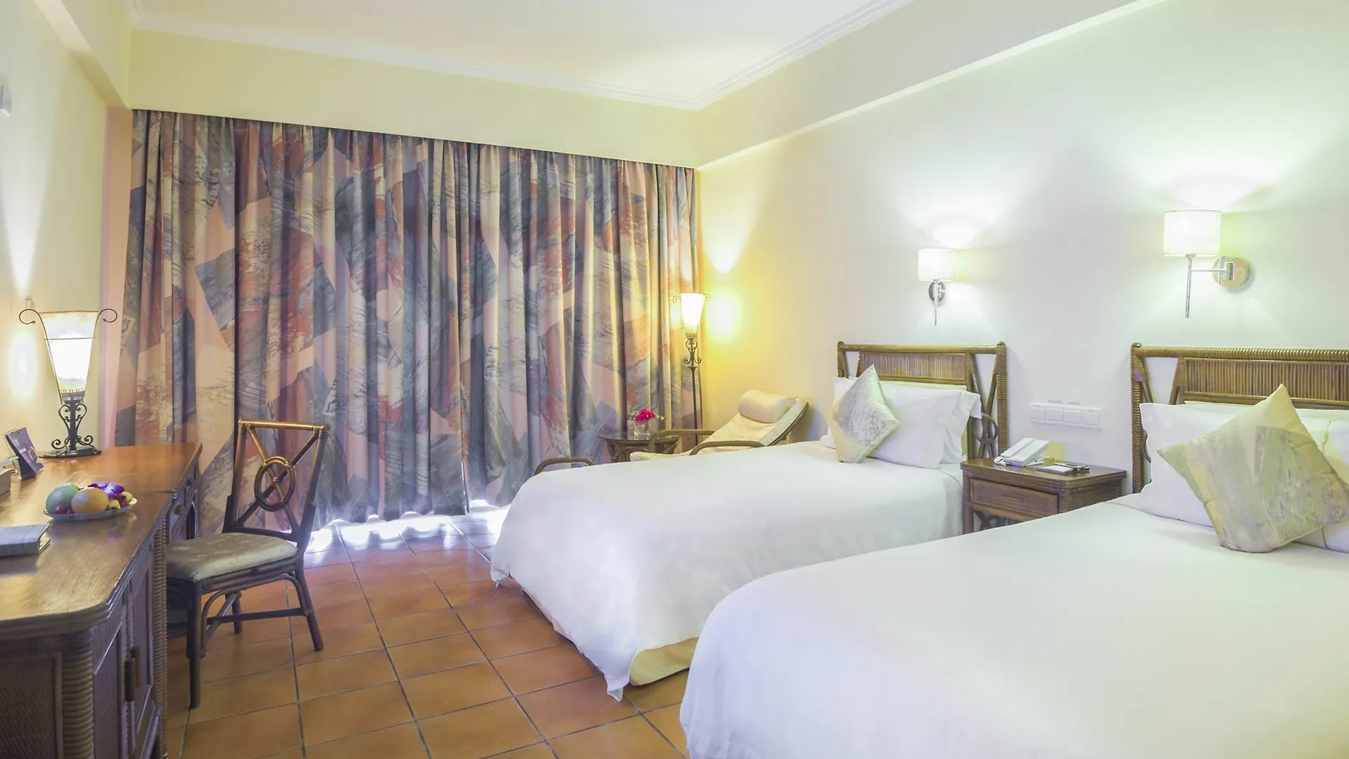 Resort Golden Palm Sanya