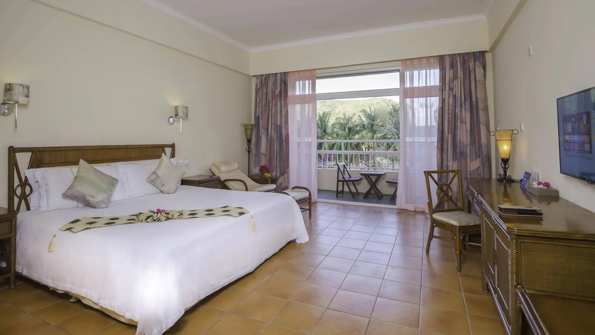 Resort Golden Palm Sanya 4*,  China