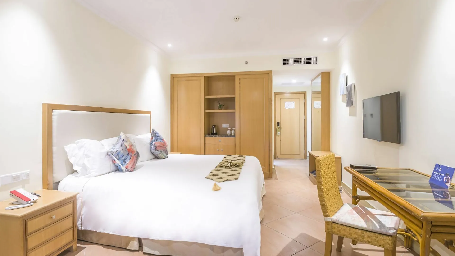 Resort Golden Palm Sanya Hotel